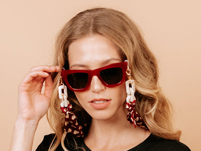 Glasses Chain 'Ribbon' Red/Cream Hearts